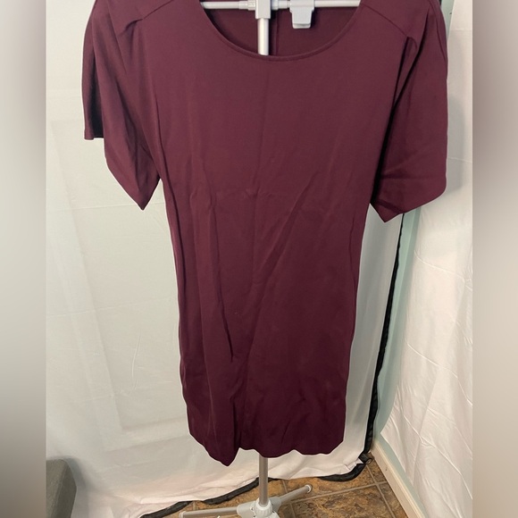 Express Burgundy mini dress size‎ medium - Picture 2 of 9